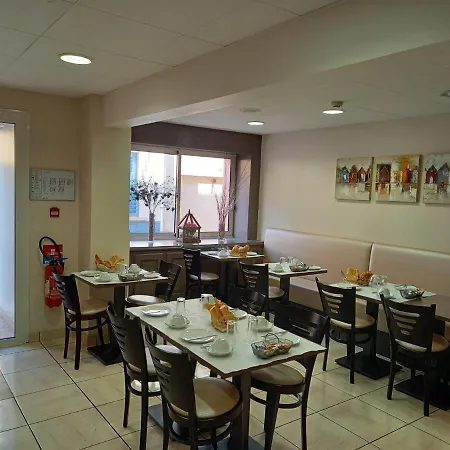Hotel Sables D'o Et Son Restaurant Le 16 Bis 2*