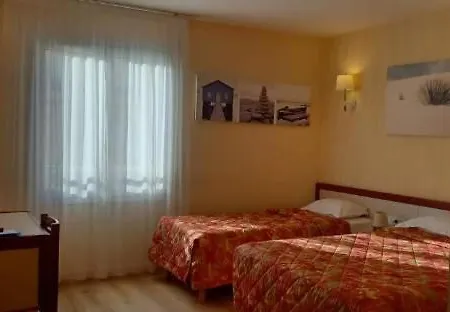 Hotel Sables D'o Et Son Restaurant Le 16 Bis 2*