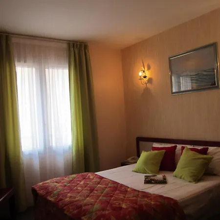 Sables D'o Et Son Restaurant Le 16 Bis لي سابلِ دولونْ