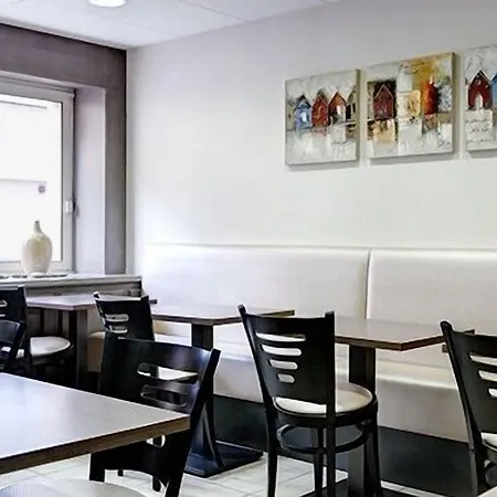 Sables D'o Et Son Restaurant Le 16 Bis 2* لي سابلِ دولونْ