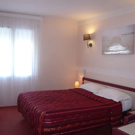 فندق Sables D'o Et Son Restaurant Le 16 Bis لي سابلِ دولونْ