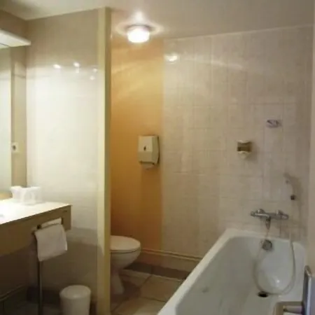 Sables D'o Et Son Restaurant Le 16 Bis فندق لي سابلِ دولونْ