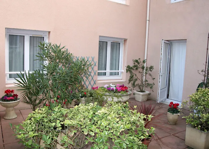 Sables D'o Et Son Restaurant Le 16 Bis Отель Ле-Сабль-д’Олон